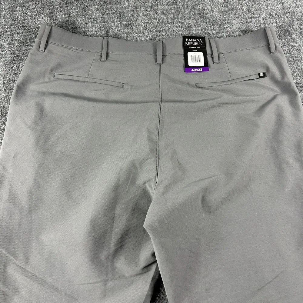 Banana Republic Flat Front Pants Mens 40x32 Gray Performance‎ Trousers Chino New